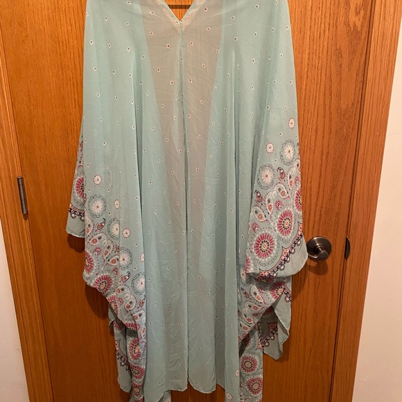 Women’s Kimono - EUC - Picture 2 of 7